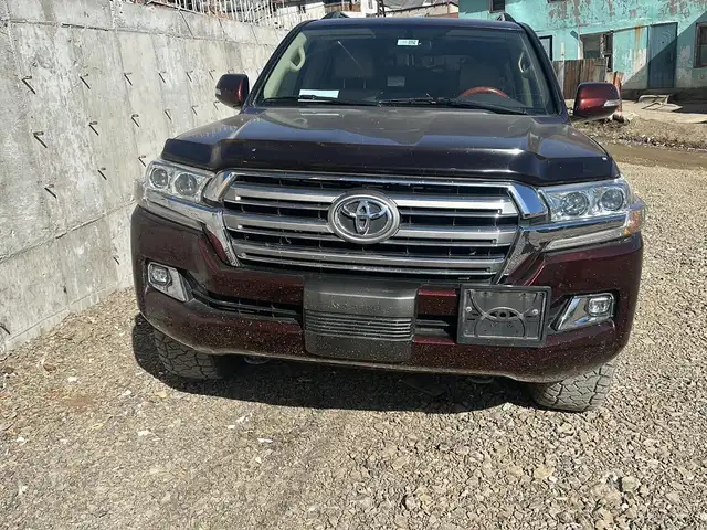 Toyota Land Cruiser 200