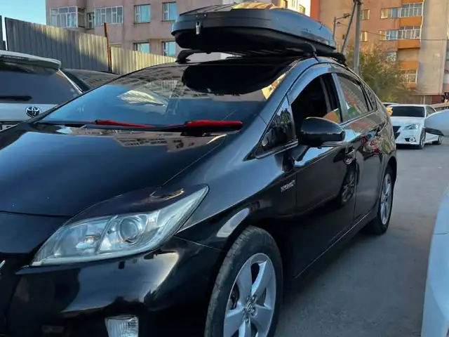 Toyota Prius 30