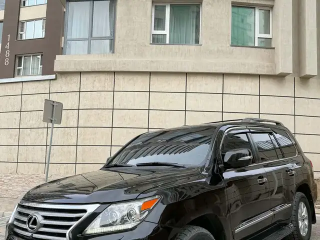 Lexus LX 570