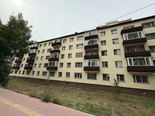 Сбд, орос 3-р сургуулийн урд 3 өрөө байр 70мкв, Улаанбаатар — Сүхбаатар — Орос 3-р сургуулийн ойролцоо