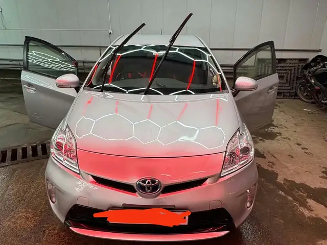 Toyota Prius 30