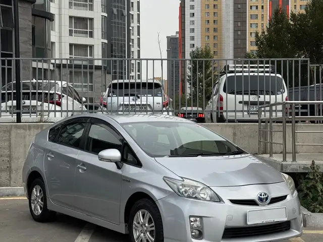 Toyota Prius 30