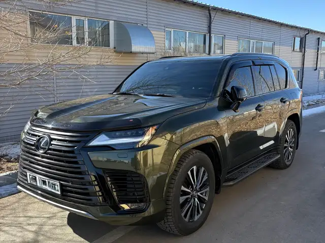 Lexus LX 600