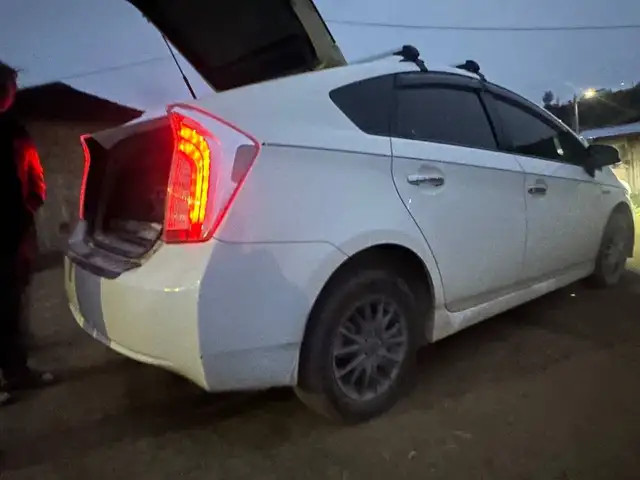 Toyota Prius 30