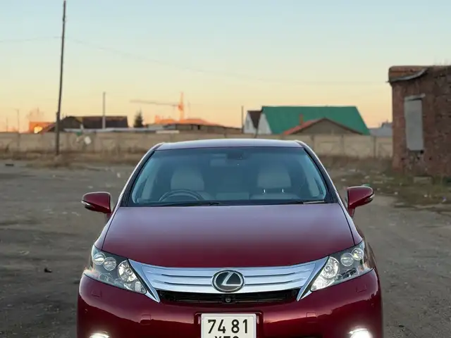 Lexus HS
