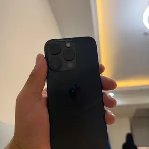 Apple iPhone 15 Pro, 128 gb, Black Titanium, Улаанбаатар — Баянгол — 10-р хороолол