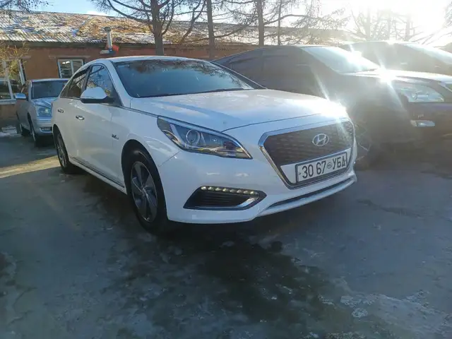 Hyundai Sonata Hybrid