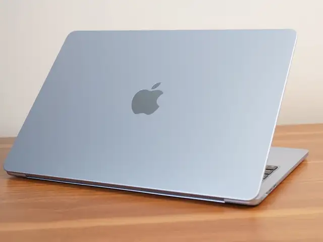 Apple 13.6, Apple M4, 256 GB RAM, 256 GB, Улаанбаатар — Сүхбаатар — 11-р хороолол