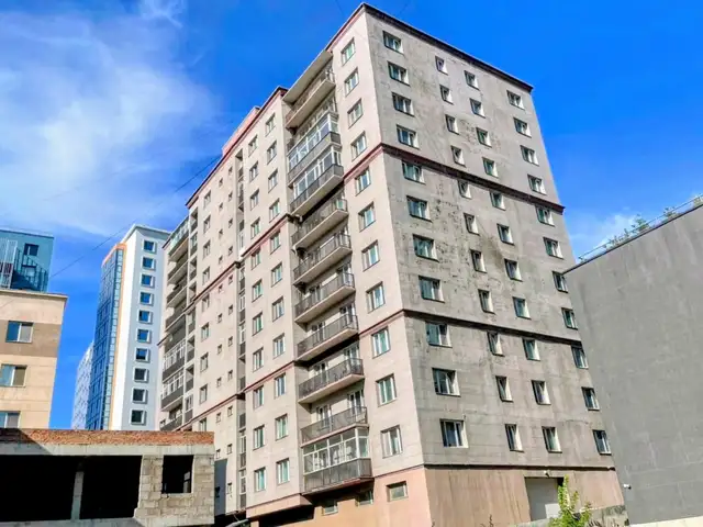 Хотын төвтэй ойрхон, мастертай, дулаан зогсоолтой, Улаанбаатар — Сүхбаатар — 1-р хороо