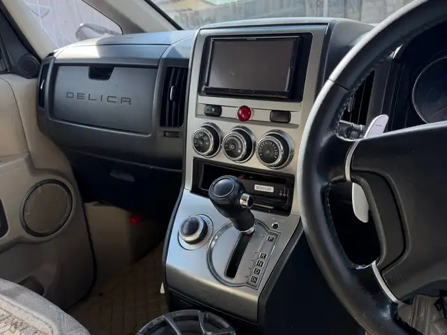 Mitsubishi Delica
