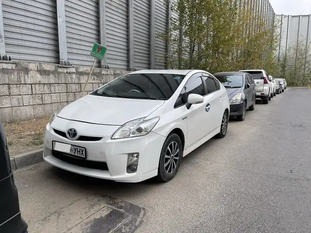 Toyota Prius 30