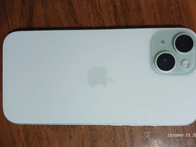 Apple iPhone 15, 128 gb, Green, Улаанбаатар — Баянзүрх — 2-р хороо