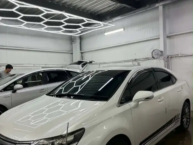 Lexus HS