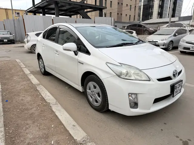 Toyota Prius 30