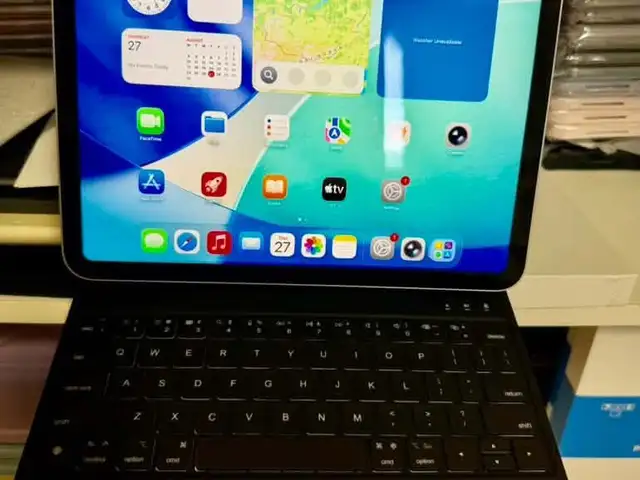 Ipad a16 chip 11th generation 128gb wifi cellular simtei, Улаанбаатар — Чингэлтэй — Баянбүрд