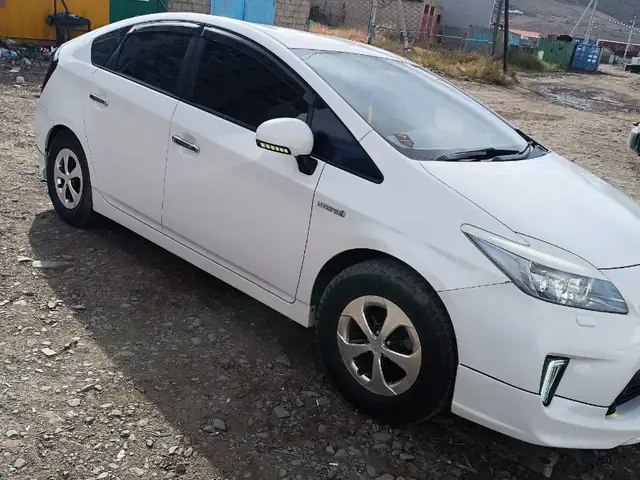 Toyota Prius 30
