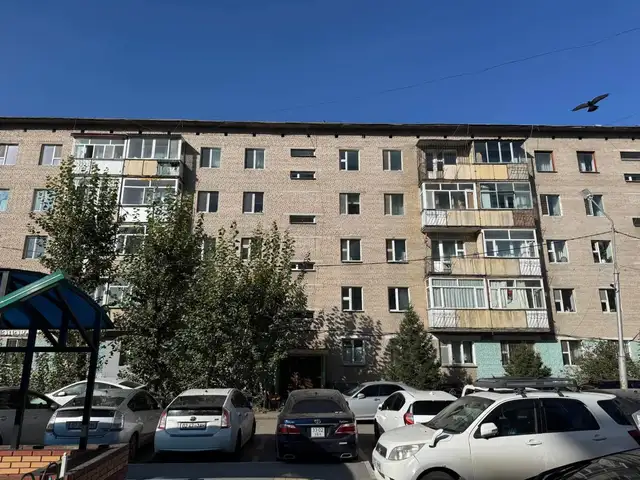 Бгд, ханбүргэдэйн хажууд гал тогоо тусдаа 1 өрөө байр худалдана, Улаанбаатар — Баянгол — Төмөр зам