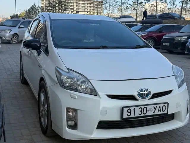Toyota Prius 30