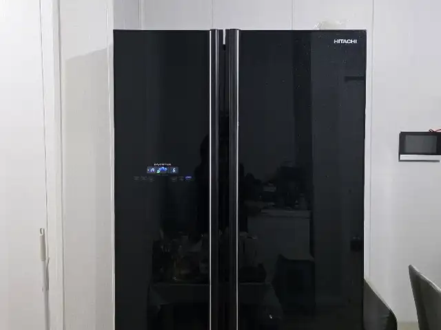 Hitachi хөргөгч, Улаанбаатар — Сүхбаатар — 11-р хороо