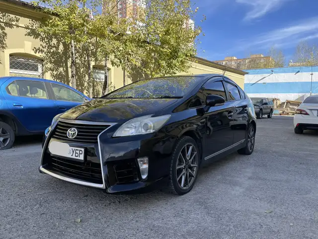 Toyota Prius 30