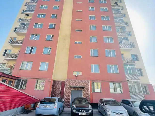 Хангай хотхоны зүүн талд 3 өрөө байр 75мкв, Улаанбаатар — Сүхбаатар — 100 айл