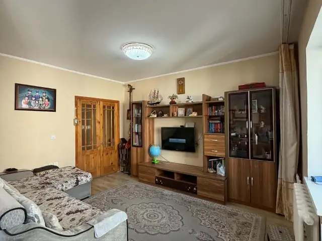 10-р хороололд 2 өрөө орон сууц 50m2, Улаанбаатар — Баянгол — 28-р хороо