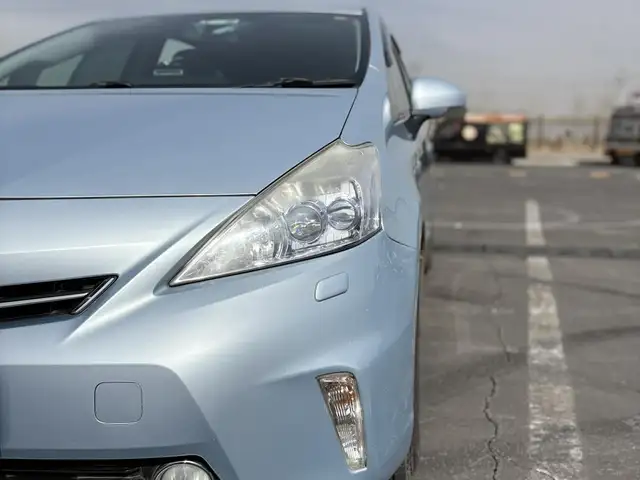 Toyota Prius 40