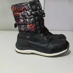 UGG гутал, Улаанбаатар — Баянзүрх — 13-р хороолол