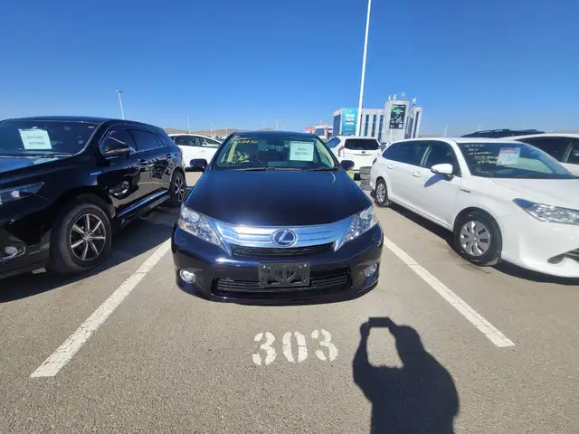 Lexus HS