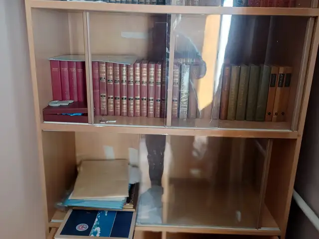 Номын тавиур, Улаанбаатар — Сүхбаатар — 4-р хороо