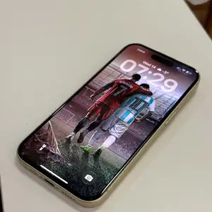 Apple iPhone 15, 128 gb, Yellow, Улаанбаатар — Сүхбаатар — 8-р хороо