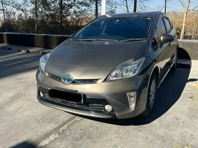 Toyota Prius 30