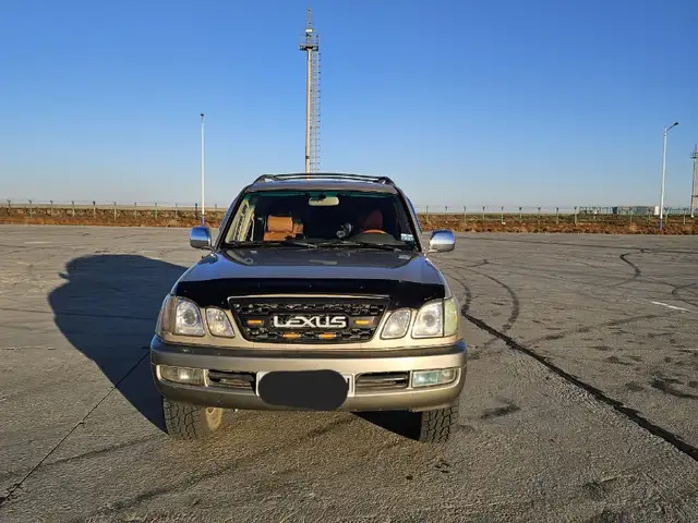 Lexus LX 470