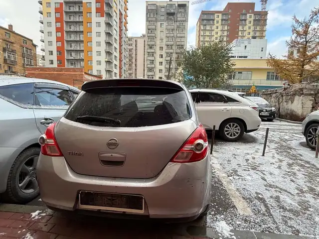 Nissan Tiida