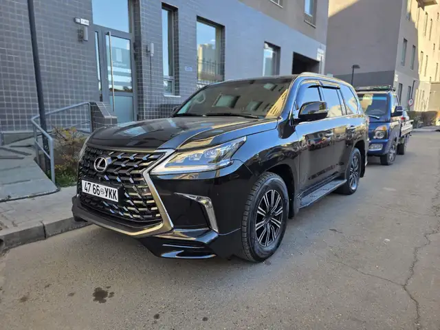 Lexus LX 570