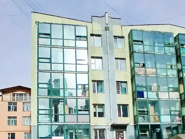 бгд гэмтлийн эмнэлгийн зүүн хойно 1 өрөө байр 23м2, Улаанбаатар — Баянгол — 7-р хороо