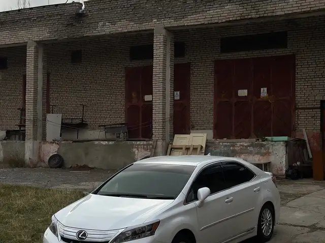 Lexus HS