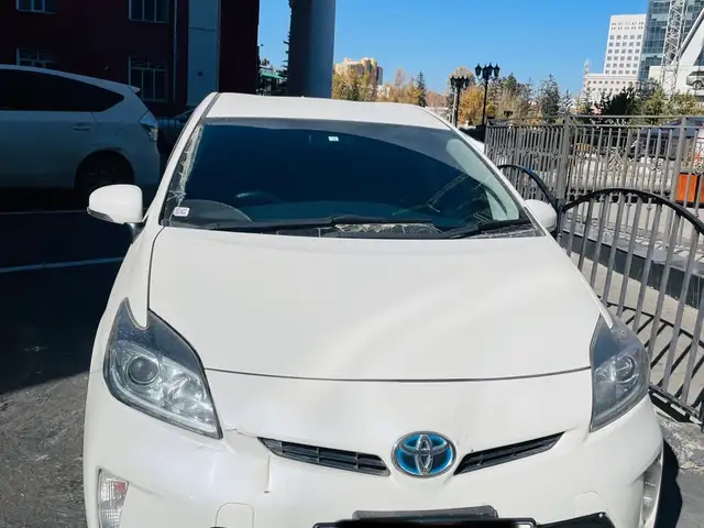 Toyota Prius 30