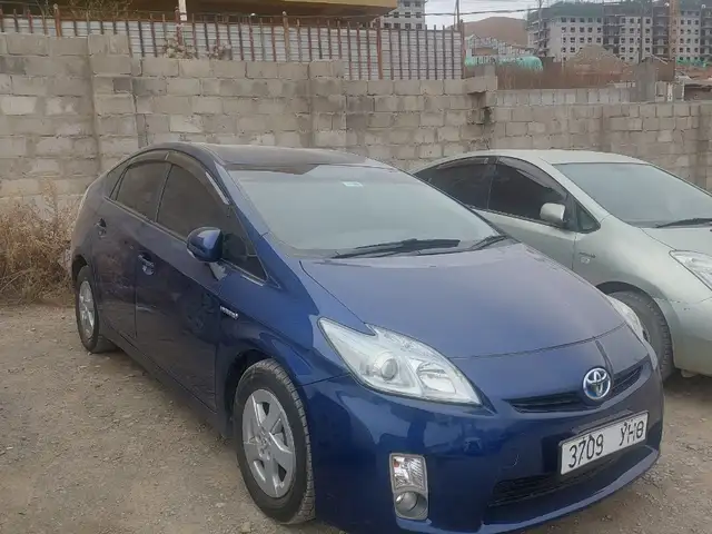 Toyota Prius 30
