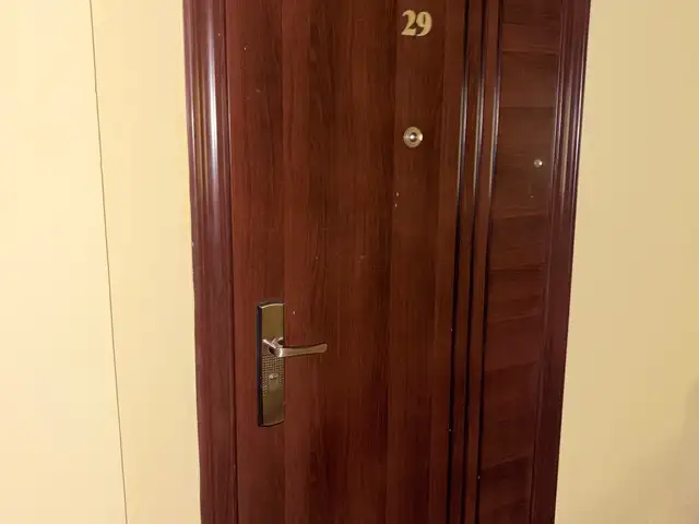 Төмөр хаалга хуучин, Улаанбаатар — Сүхбаатар — 5-р хороолол