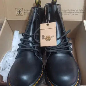 Dr.martens гутал, Улаанбаатар — Баянзүрх — 30-р хороо