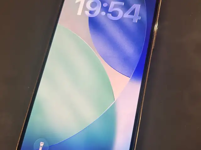 Apple iPhone 12 Pro, 128 gb, Gold, Улаанбаатар — Баянзүрх — Халдвартын эмнэлэг