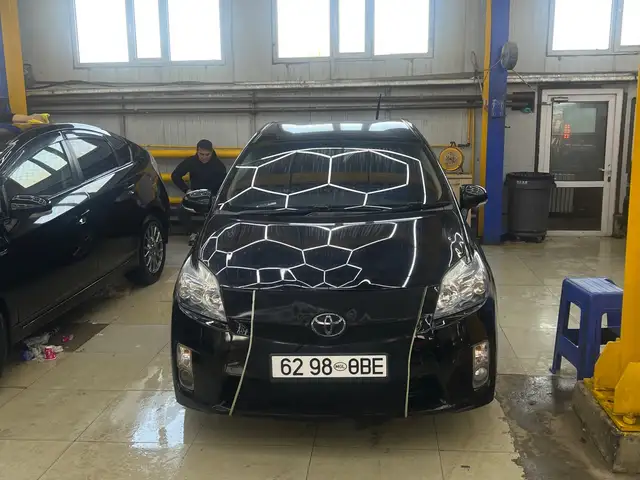 Toyota Prius 30
