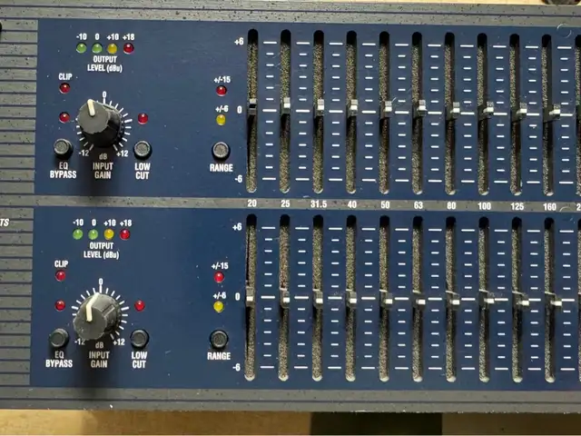 Graphic equalizer, Улаанбаатар — Баянзүрх — 13-р хороолол