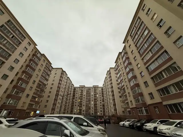 Яармаг ханбогд 1 давхрын 60м2 3 өрөө гадагшаа хаалга гаргасан орон сууц, Улаанбаатар — Хан-Уул — Яармаг