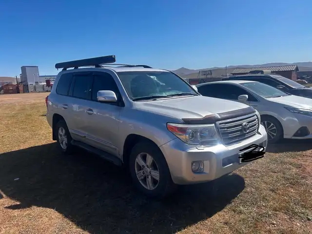 Toyota Land Cruiser 200