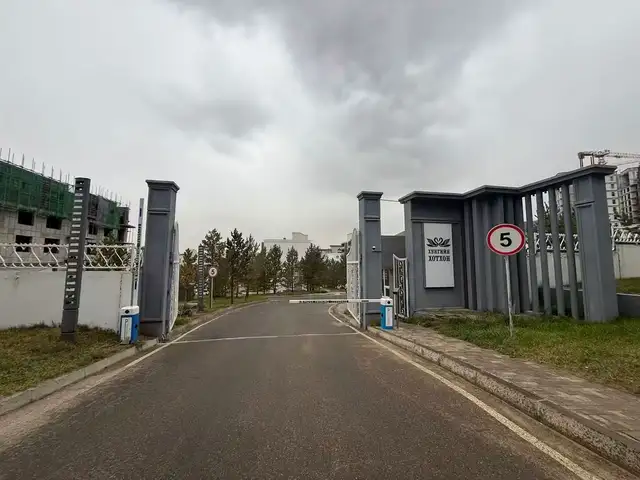 Зайсан хунгийн хотхонд 3 өрөө байр 117мкв, Улаанбаатар — Хан-Уул — 11-р хороо