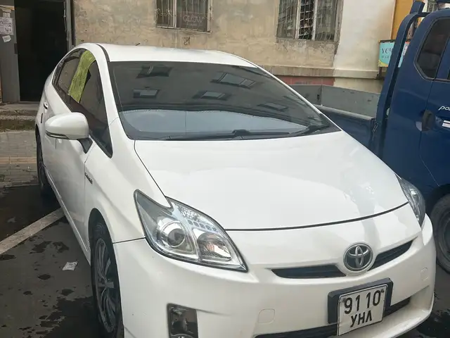 Toyota Prius 30