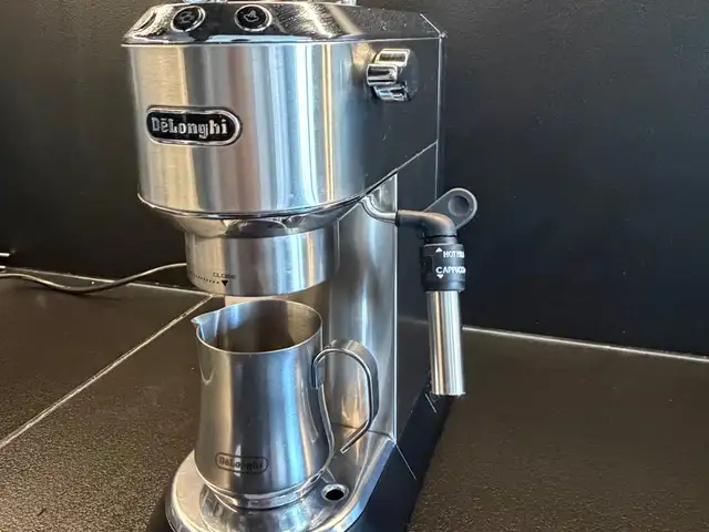 Delonghi coffee machine, Улаанбаатар — Баянзүрх — Баянмонгол хороолол