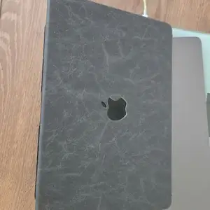 Apple 13.6, Apple M5, 16 GB RAM, 256 GB, Улаанбаатар — Баянзүрх — Ботаник